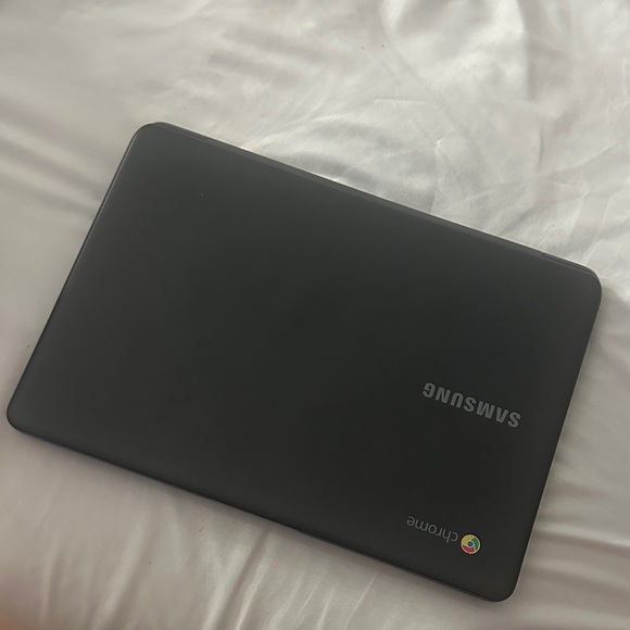 Samsung Chromebook in Sleek Black